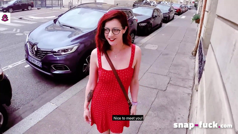 Snap Fuck: Cheeky girl Flora Milano enjoys her filthy fuck date! Snap-fuck