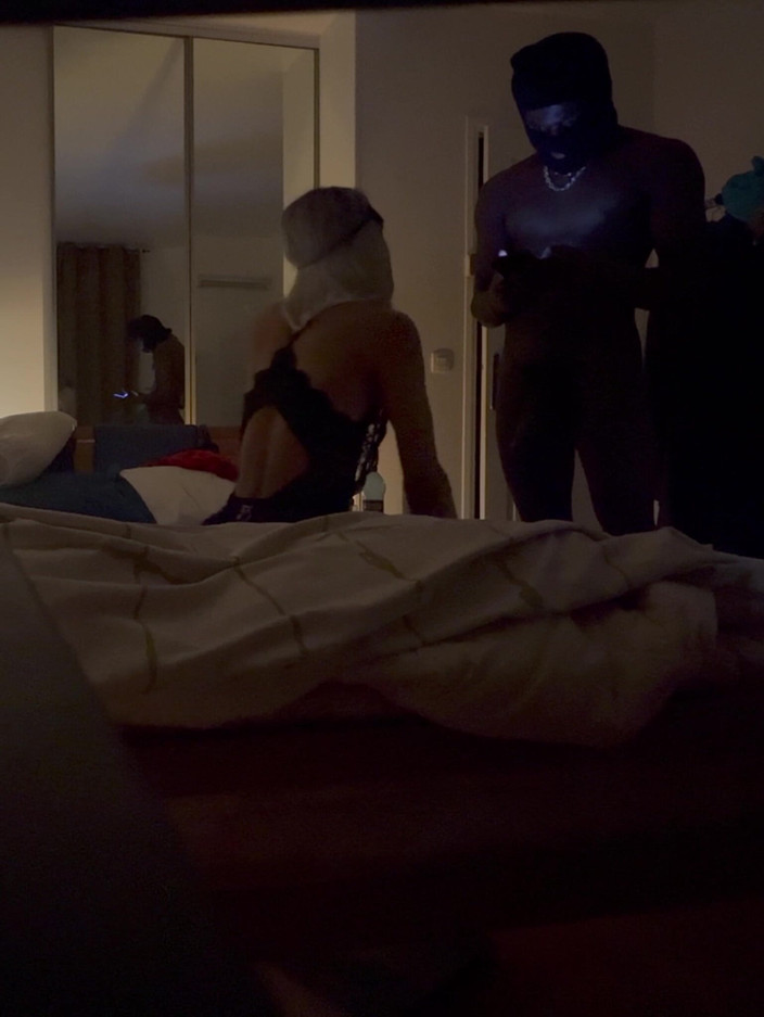 Asiat_94: Молодий французький прямий великий чорний член