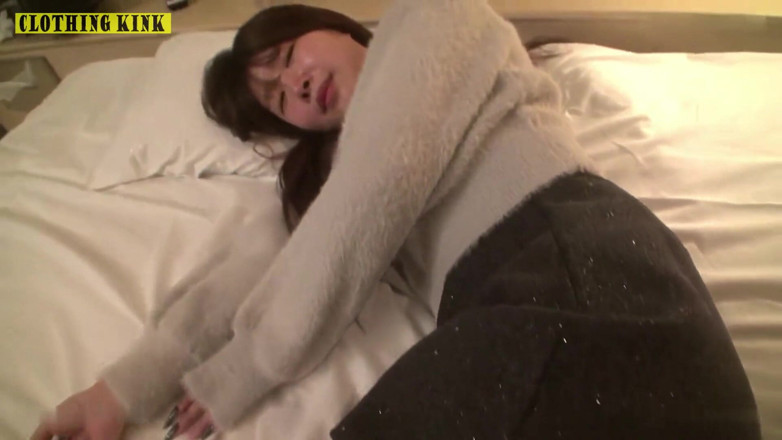 A case of fling: Asian Angel 24445