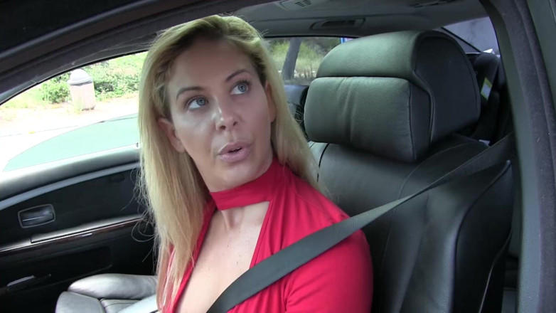 Perv Milfs n Teens: Cherie deville dientot sama kontol besar sampai dia nggak bisa...