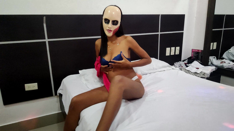 NEGRITA SEXY: 나는 자위하고 싶었고 참을 수 없었고 내가 알았던 핫한 흑인 소녀이기 때문에 자위를 하게 되어 너무 흥분했다.