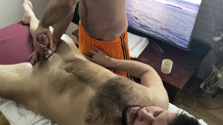 Leo Grin: Hands-on Treatment