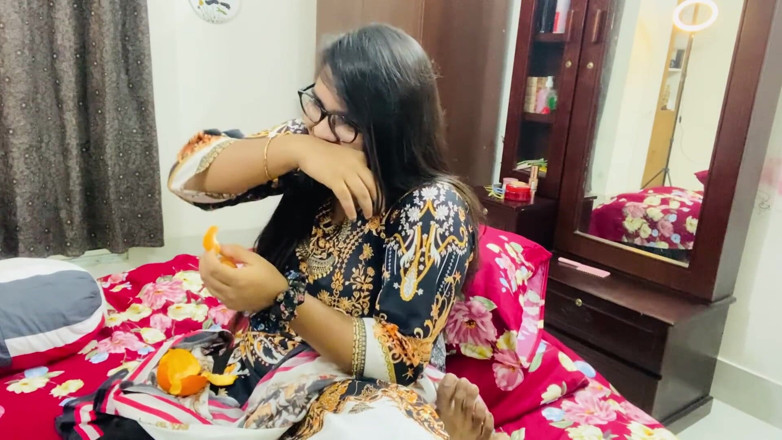 Nadiyaxxx02: Married Older Stepsister Gets Fucked by Younger Stepbrother and Her...