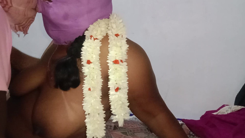 Santhi89: Tamil quente peituda jovem madrasta quente fodendo em casa sexy...