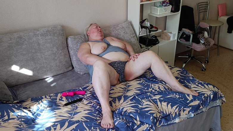 Zona901: 義母の大きな剛毛マンコは大きな硬いチンポを切望しています