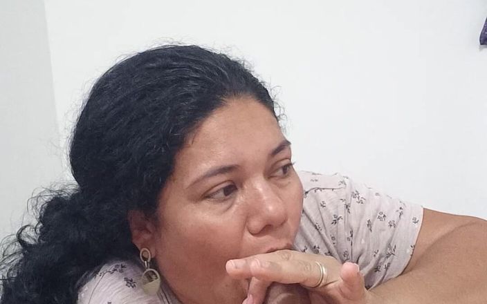 Valkyrieandluigy: Hermosa vecina cachonda con garganta profunda latina