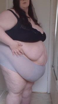 SSBBW - striptease de chuveiro, vamos ficar nus