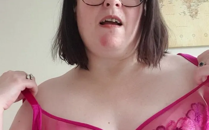 Littlevixen: JOI Naughty Wife Telling You How to Play