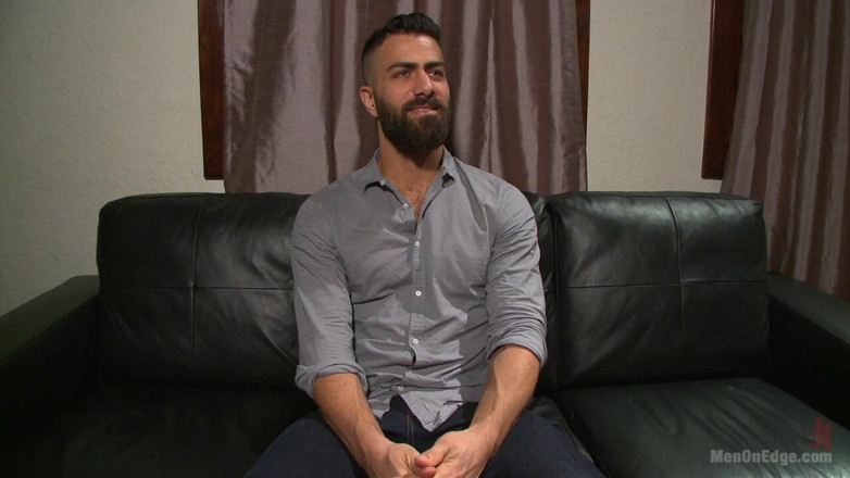 Men on Edge: Adam Ramzi'nin evi işgal ediliyor ve yarakla sikiliyor