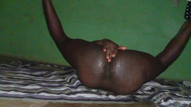 Badman4606: Eu amo sua bunda preta cremosa