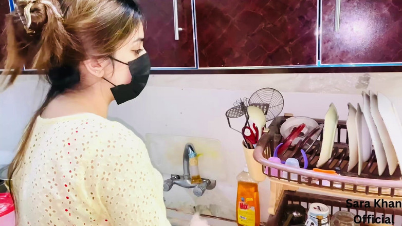 Sarakhan: La mia figliastra ha detto che sono un uomo Ora