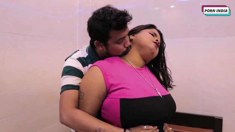 Porn India Studio: 낯선 사람과 섹스하는 거유 핫한 소녀 하드코어 로맨틱 섹스