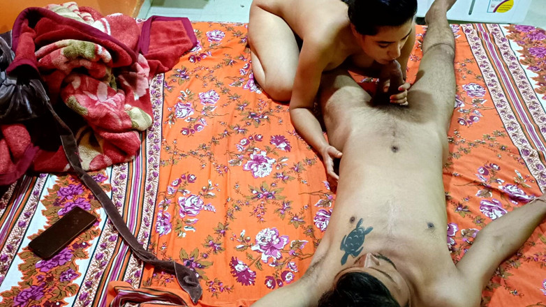 Kamini Bhabhi: Kamini bhabhi liếm âm hộ và làm tình có thật - phim...