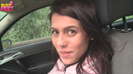 Foot Fetish HD: Petra revving