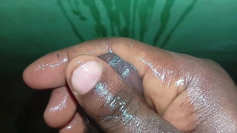 Badman4606: Ona chce jakiegoś ładnego czarnego penisa.