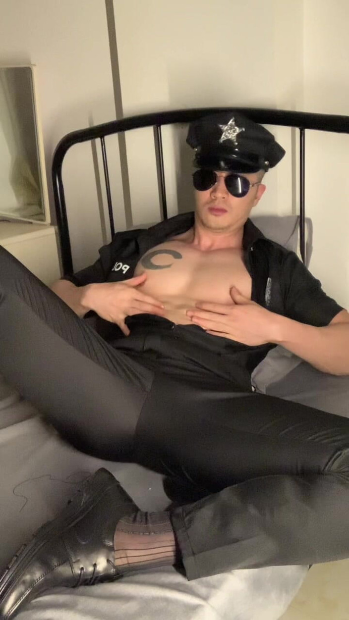 Deric DK: Deric solo 073