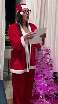 Goddess Kiffa Is Mature Claus