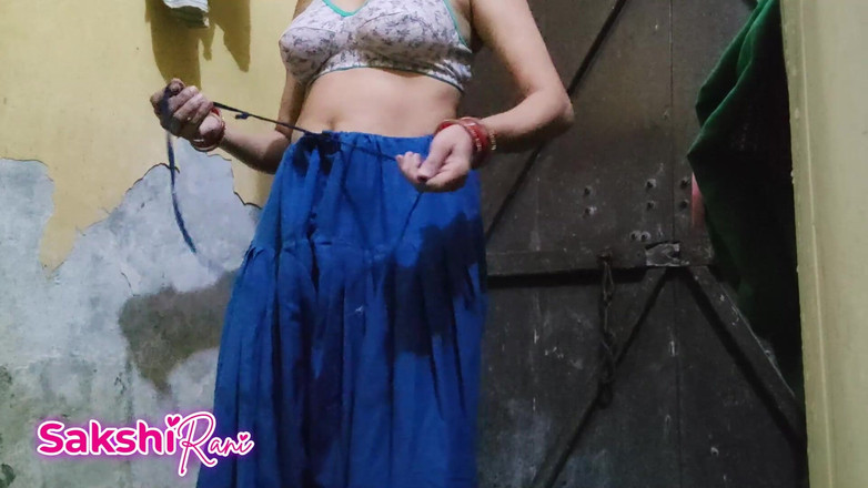 sakshi_raniii: Dave fait sa femme pour baiser sa bhabhi en colère...