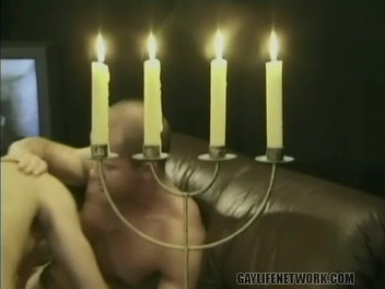 Gay Life Network: Kawan berkongkek dalam kumpulan