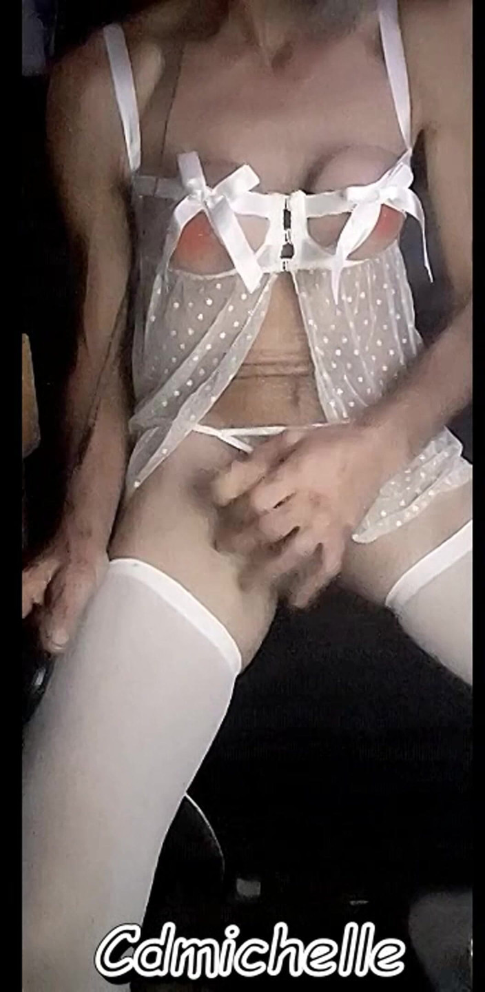 Sexy crossdresser wearing lingerie everything sexy: Cdmichelle सेक्सी सफेद अधोवस्त्र पहने हुए