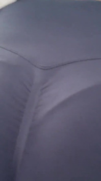 POV - duplo rabo adoração e cuspindo ao ar livre com as amantes Kira e Sofi em leggings