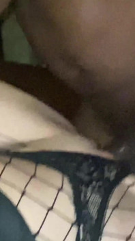 Latina jalang Sisi Pesos diregangkan oleh zakar hitam besar Rom Major