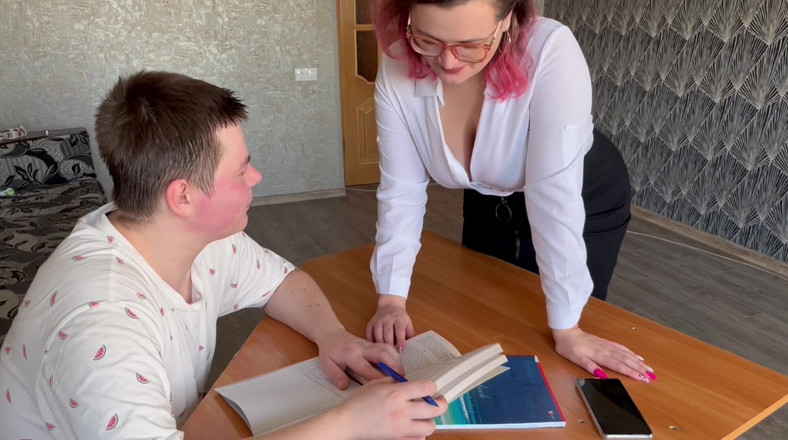 Katybigcherry: MILF Teacher Show How to Fuck