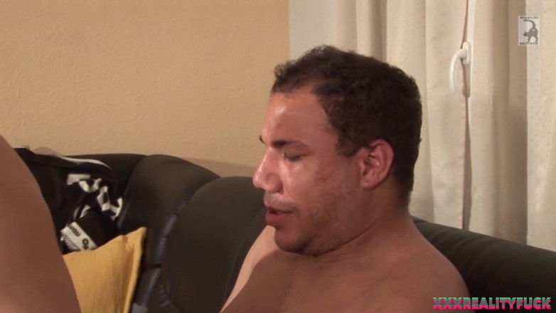 Czech Pornzone: Руда сука трахається з чуваком-працівником