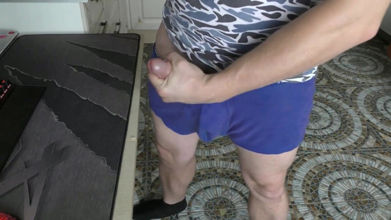qaz11: handjob on cam-253