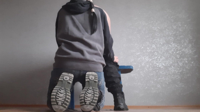 Lesbian-candys: 시험 합격을 위해 선생님의 엉덩이를 핥아