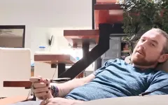 你想做爸爸的荡妇？