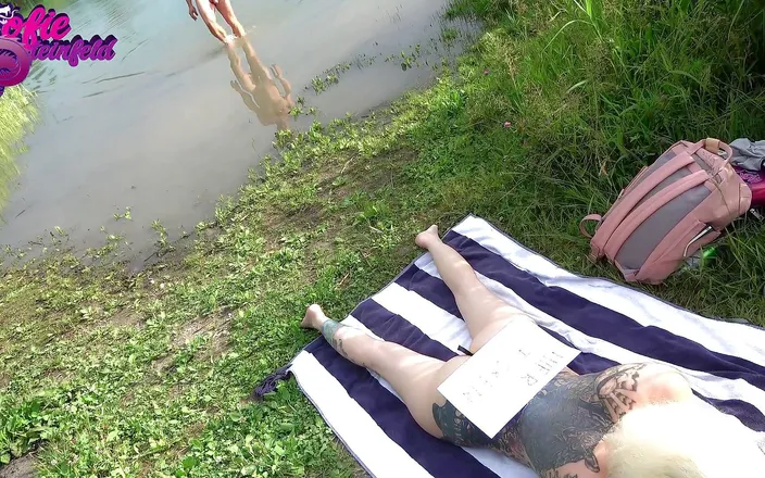 Sofie Steinfeld: Here fuck / Mega horny outdoor fuck