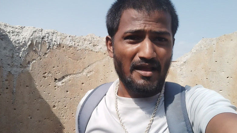 KUMBHA MANOJ KUMAR: Mumbai'de Banyo Temizliği