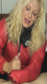 Labă cu charlee Chase Red Puffy Jacket