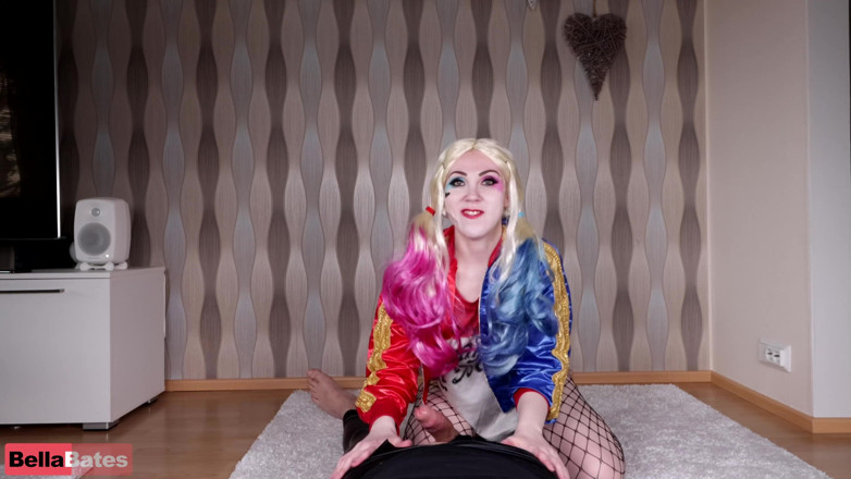 BellaBates: Harley Quinn fångar batman