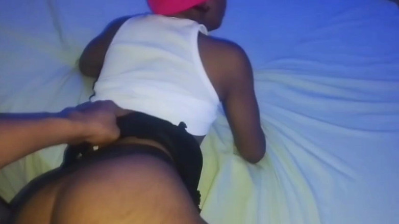 Skyy: Падчерка нарешті бере мій член