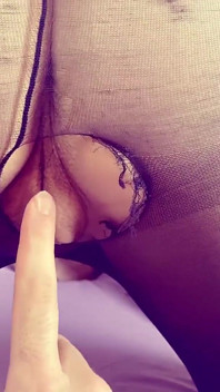 Anal & gozada maciça na meia-calça da milf