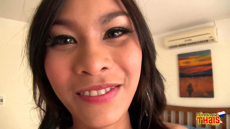 Creampie Thais: Meet Balloon ilk kez dölleme için