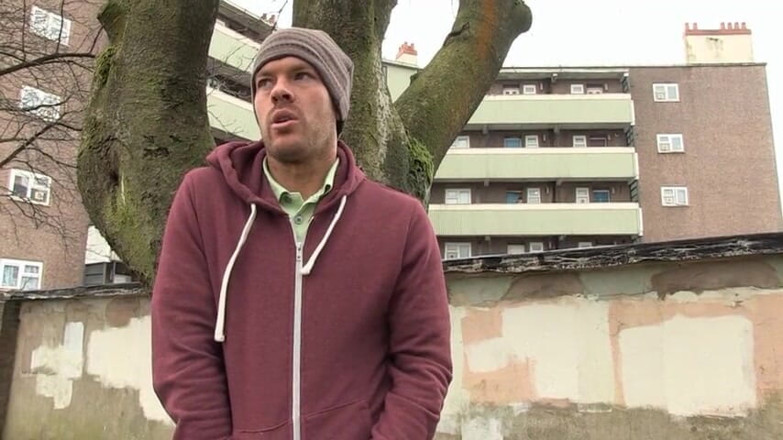 UK Babes: Rödhårig tik älskar att ben