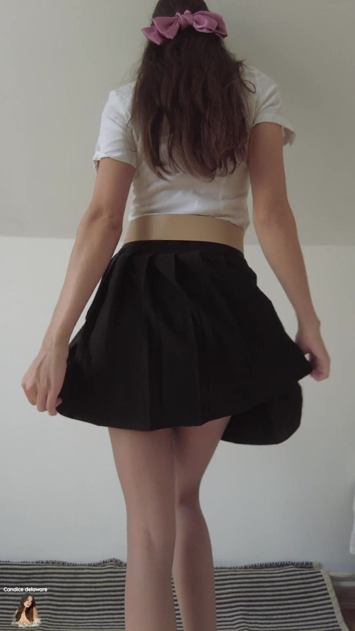 CandiceDelaware: Studente beccata a fare tiktok sporca