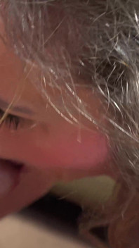 Suzy Wylde prend une bite pour sauver l’humanité