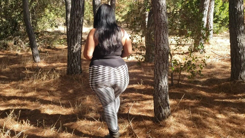 Riderqueen: Stor röv som går i skogen