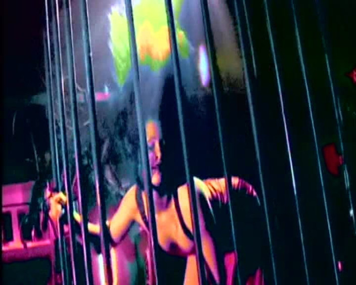 Threesome and GangBang: Orgia Festa Porno - Troie Bionde Succhiano Il Cazzo in Una...