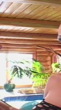 Anal pengencangan mulut lesbian ditembus