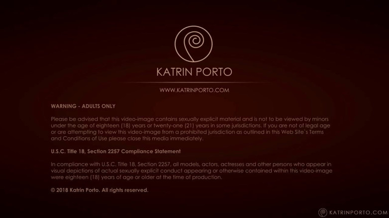 Katrin Porto: Чоловік-рогоносець трахає велику дупу дружини після того, як її коханець пішов