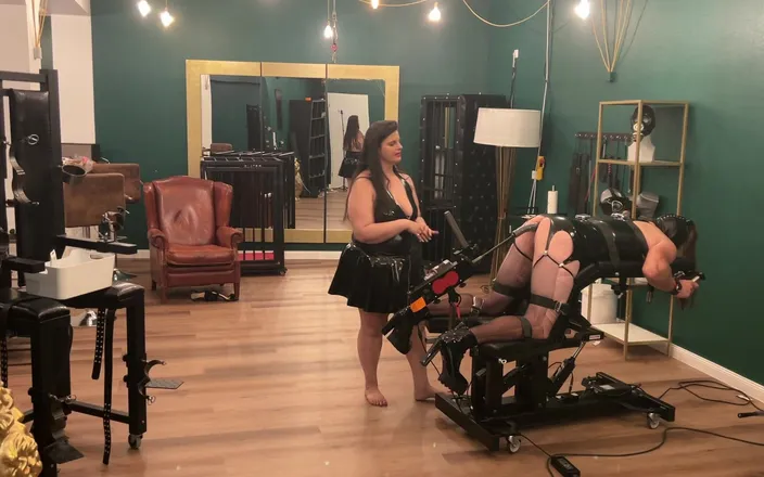 DOMINATRIX6: Fetish-lofts Hardcore Anal Session with TV Slave Part 3-4.