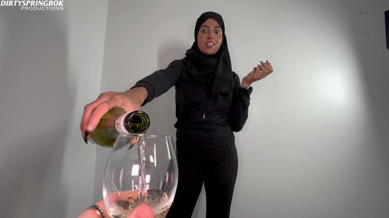 DirtySpringbok: Hijabi Slut Drinks and Sucks White Cock During Ramadan