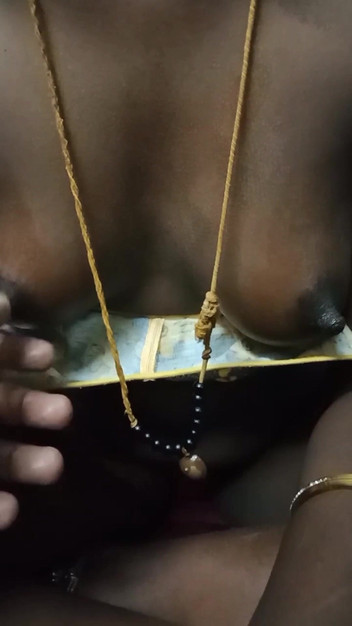 RenuRaj: Puting berminyak suri rumah desi Tamil menjerit dalam BDSM - pantat...