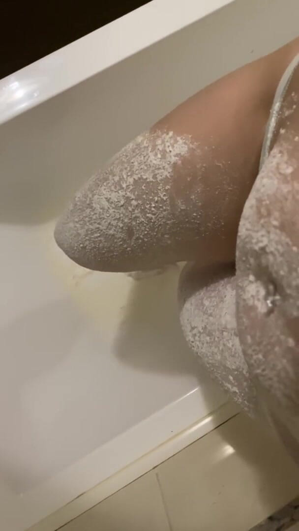 Supernasty: mi piace quando mi masage le gambe