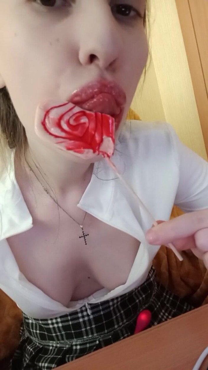 ElzaKom: Merusak pacarmu di voodoo aku?